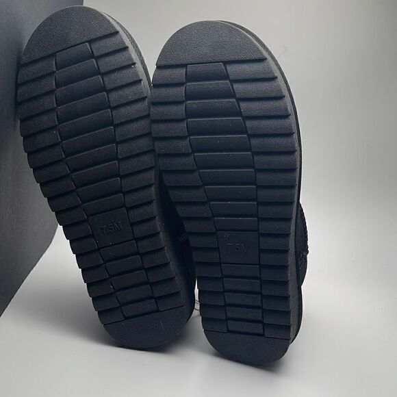 CUSHIONAIRE Women's pull on boot +Memory Foam 7.5 BLACK - Picture 5 of 7